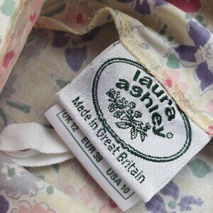 Vintage Laura Ashley Great Britain Floral Dress 10